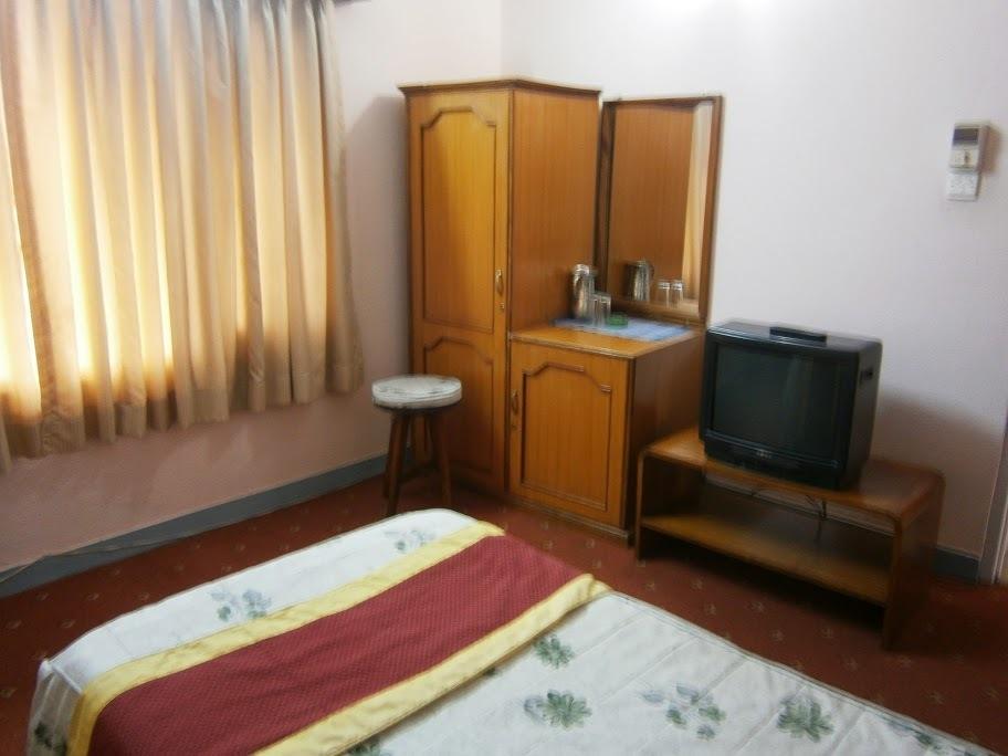 Amar Hotel Катманду Екстер'єр фото